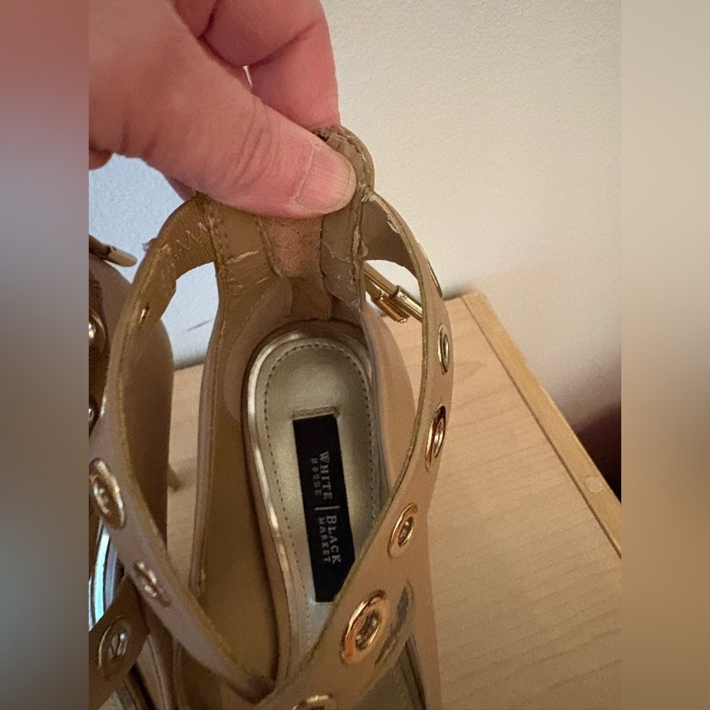WHITE HOUSE BLACK MARKET ALYSE CAMEL HEELS SIZE 6M - Picture 4 of 8
